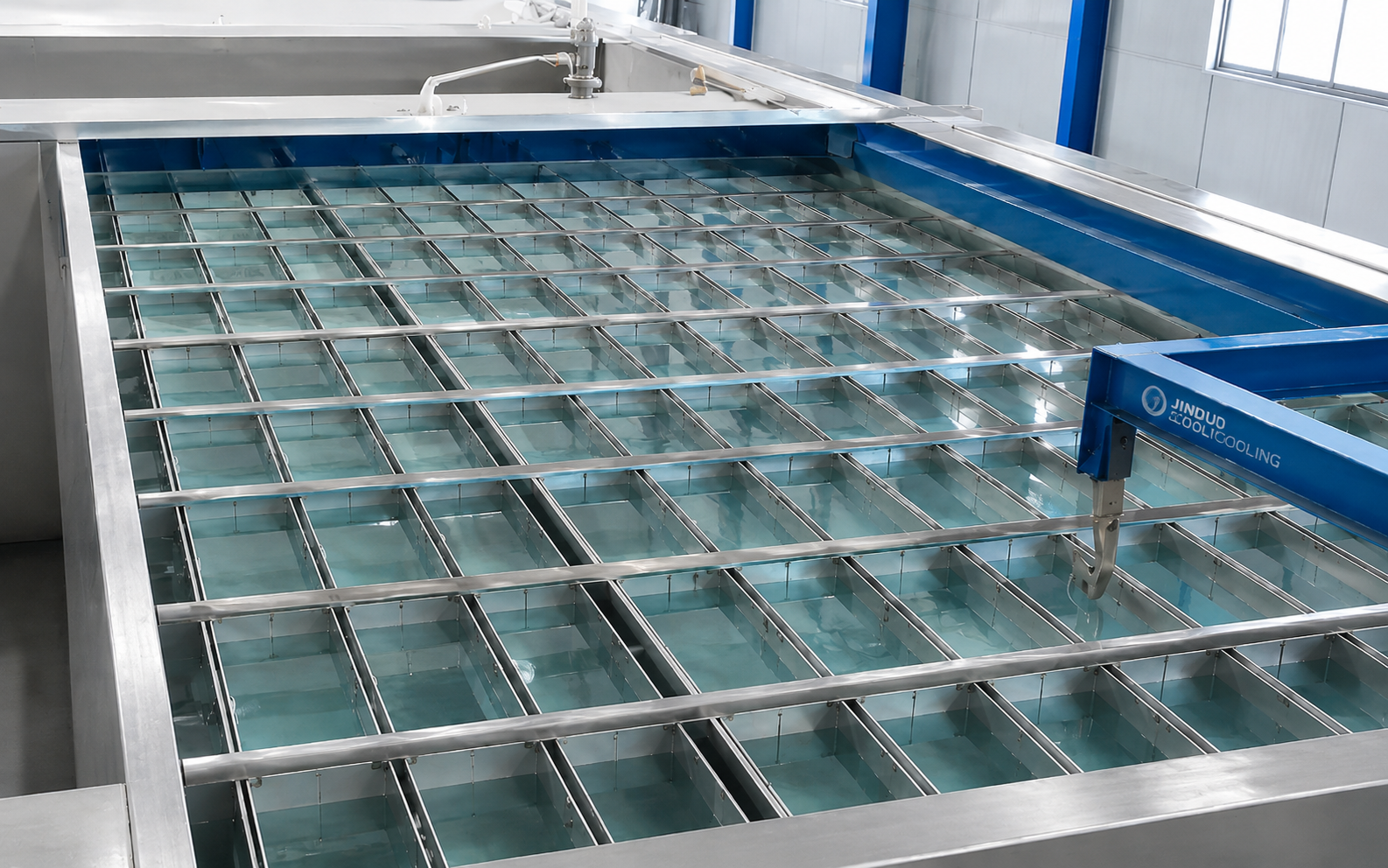 Brine type block ice machine
