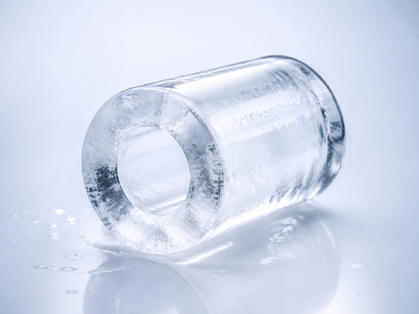Illustration of cylindrical tube ice with an open centre
